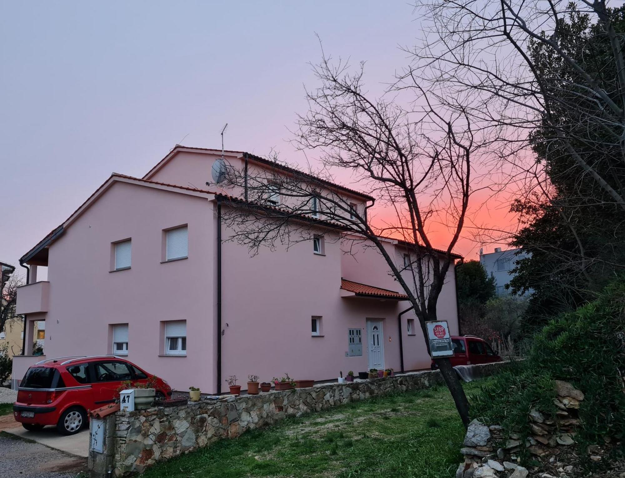 Apartment Nora Near The Beach Πούλα Εξωτερικό φωτογραφία