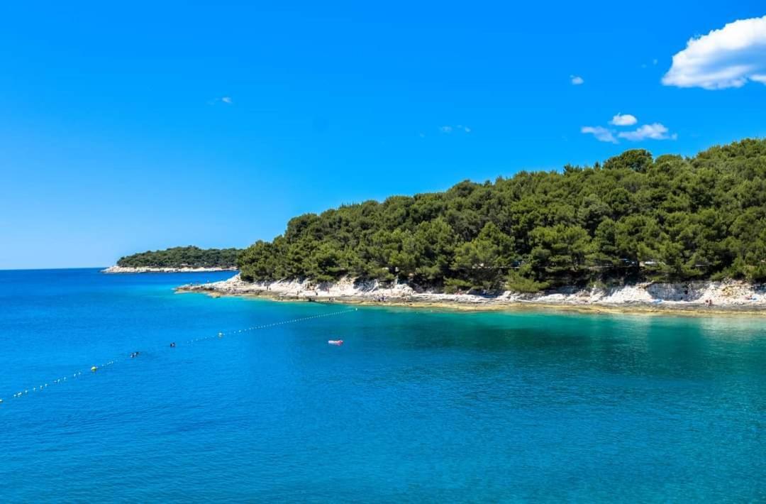 Apartment Nora Near The Beach Πούλα Εξωτερικό φωτογραφία